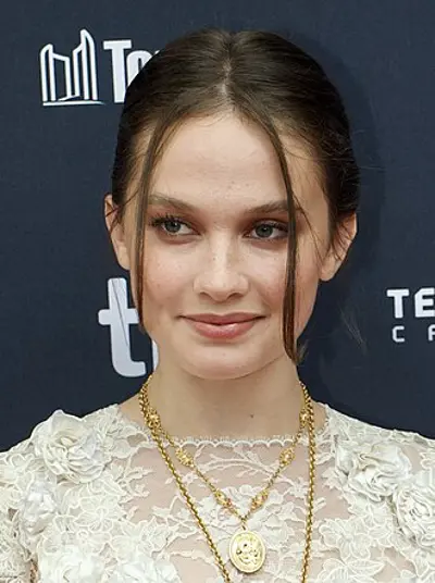 1998 cailee spaeny american actress 07 24