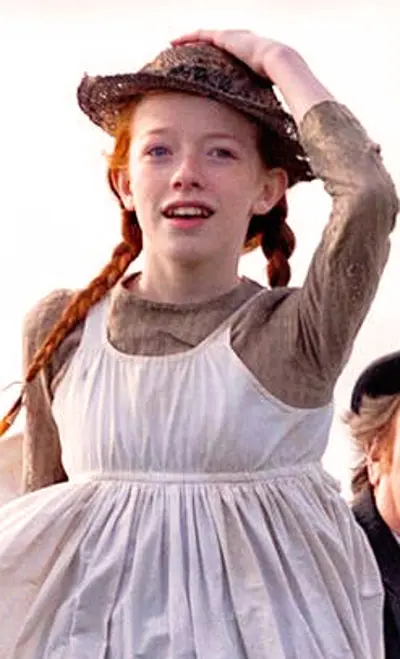 2001 amybeth mcnulty irish actress 11 07
