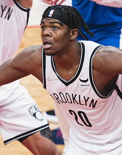 2001 dayron sharpe american basketball player 11 06