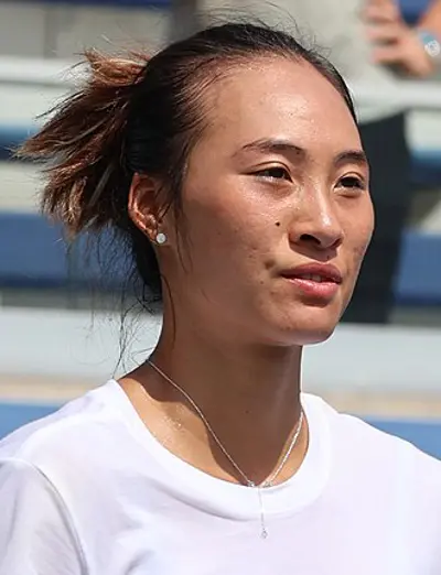 2002 zheng qinwen chinese tennis player 10 08