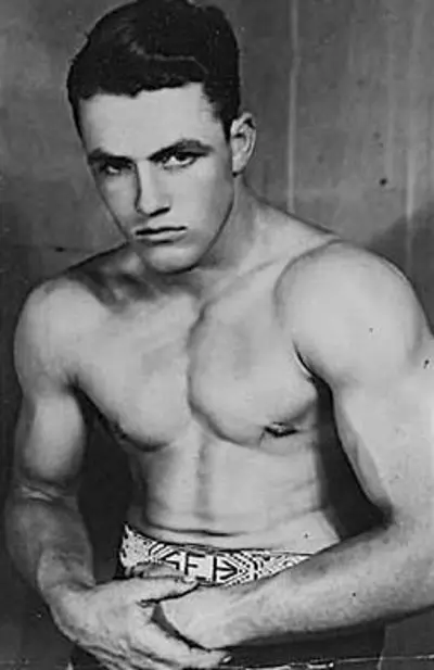 2003 stu hart canadian wrestler and trainer born 1915 10 16