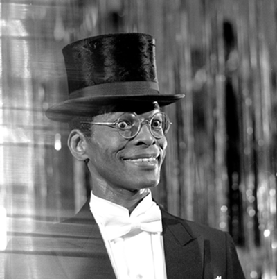 2004 donald jones american dutch actor singer and dancer born 11 05