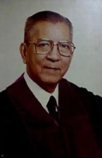 2004 enrique fernando filipino lawyer and jurist 13th chief jus 10 13