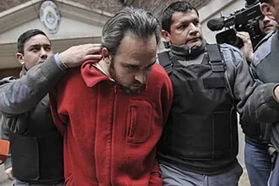 2006 a gunman killed an 18 year old man and injured six other peo 07 06