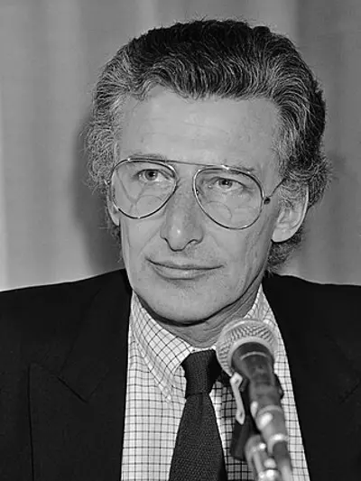 2010 harry mulisch dutch author poet and playwright born 1927 10 30