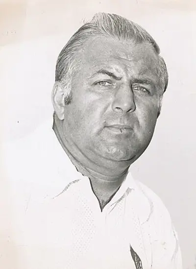 2013 mike mccormack american football player and coach born 193 11 15