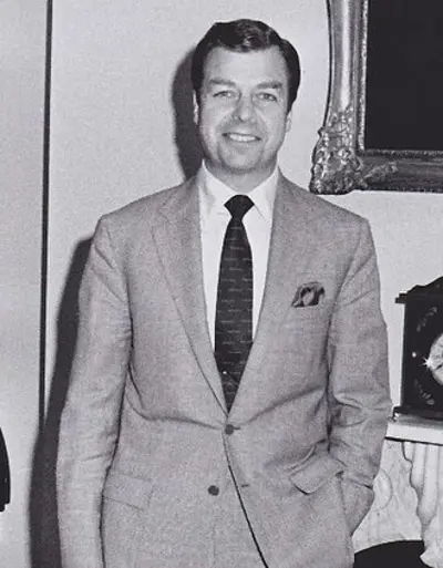 2013 peter flanigan american banker and civil servant born 1923 07 29