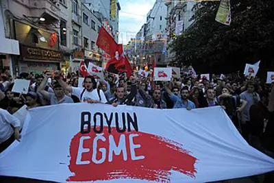 2013 start of the gezi park protests in turkey