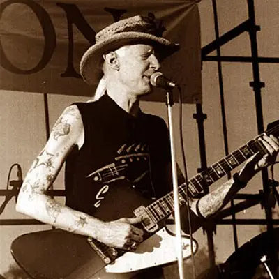 2014 johnny winter american singer songwriter guitarist and pr 07 16