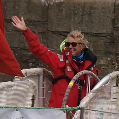 2018 australian wendy tuck becomes the first female skipper to wi 07 28