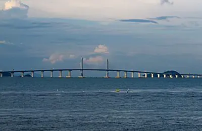 2018 the worlds longest sea crossing the hong kongzhuhaimacau 10 24