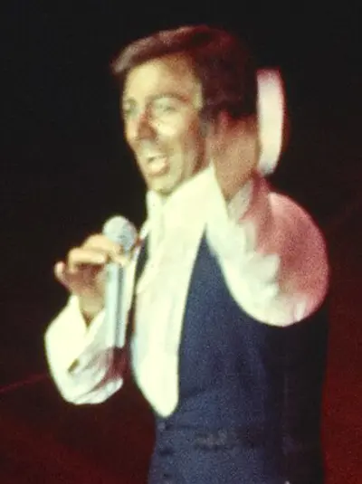 2020 des oconnor english comedian singer and television presen 11 14