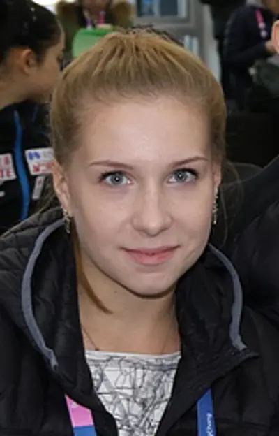 2020 ekaterina alexandrovskaya russian australian pair skater b 07 17