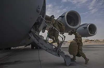 2021 the last remaining american troops leave afghanistan ending 08 30