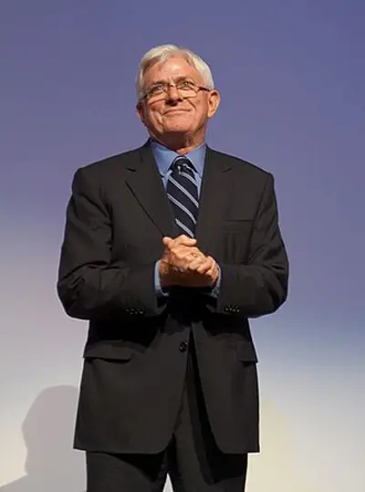 2024 phil donahue american talk show host and producer born 193 08 18